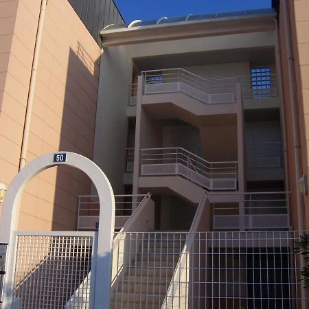 Appartement 2 Pieces A La Rochelle Avec Balcon, Proche Plage Des Minimes Et Port, Parking Inclus - Fr-1-551-7 Zewnętrze zdjęcie